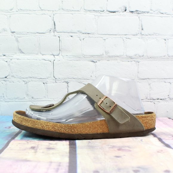 Birkenstock Shoes - Birkenstock GizehThong Leather Green Sandal Size 8